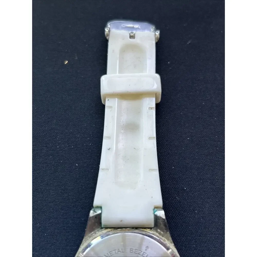 Silver Tone Rhinestone Bezel Women’s Quartz Watch
